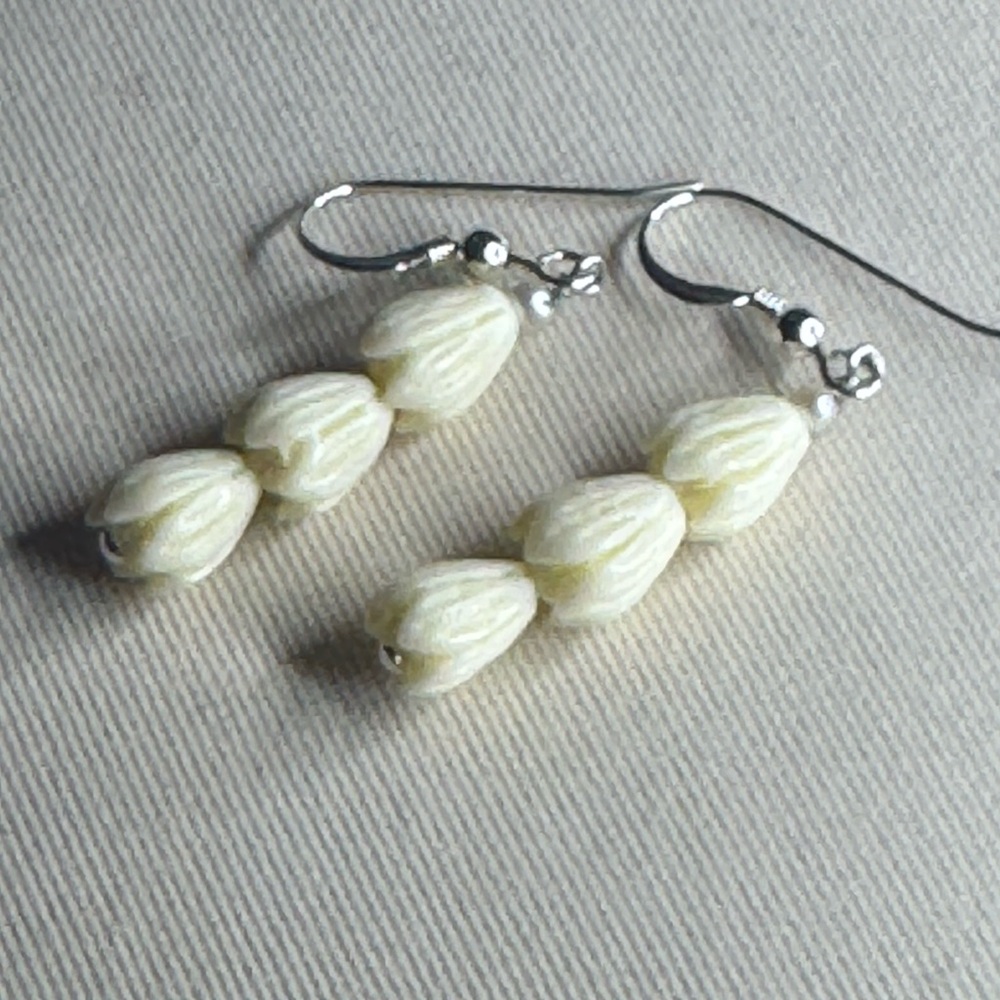 Elegant Cream Beaded Earrings